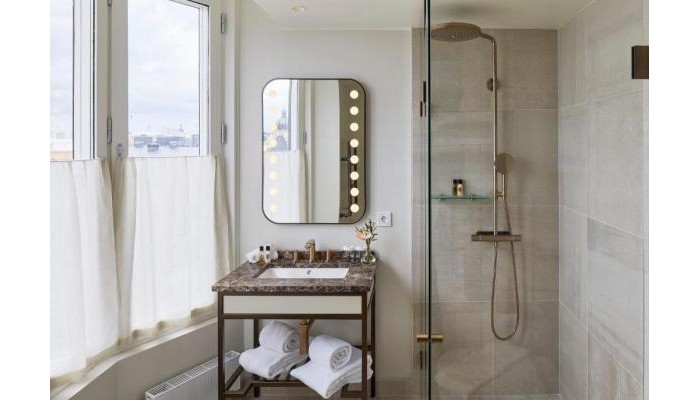 Bank Hotel poza 5