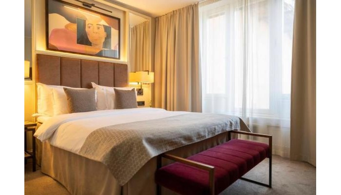 Bank Hotel poza 3